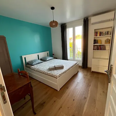 La Desiree ,haut De La Villa, Entierement Renovee, 4 Etoiles, Climatise, Parking Prive Et 120m2 De Jardin Villa Antibes